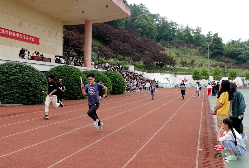 我校舉行2019年春季田徑運(yùn)動(dòng)會(huì)